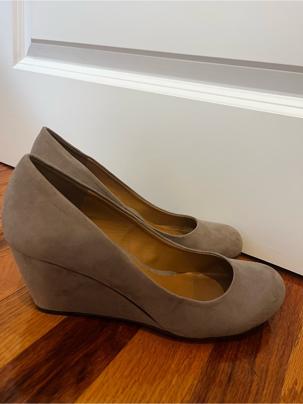 CL by Laundry Taupe Suede Wedge Pumps